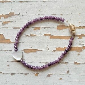 Speckled Mauve Quartz w/White Shell Heart & Magnetic Clasp
